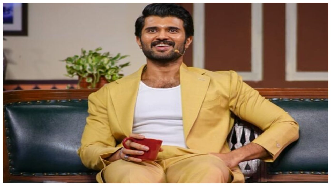 Vijay Deverakonda : నటనకు విరామం ఇచ్చి.. డైరెక్షన్ చేస్తా.. అలాగే బిజినెస్ కూడా.. Vijay Deverakonda : నటనకు విరామం ఇచ్చి.. డైరెక్షన్ చేస్తా.. అలాగే బిజినెస్ కూడా..