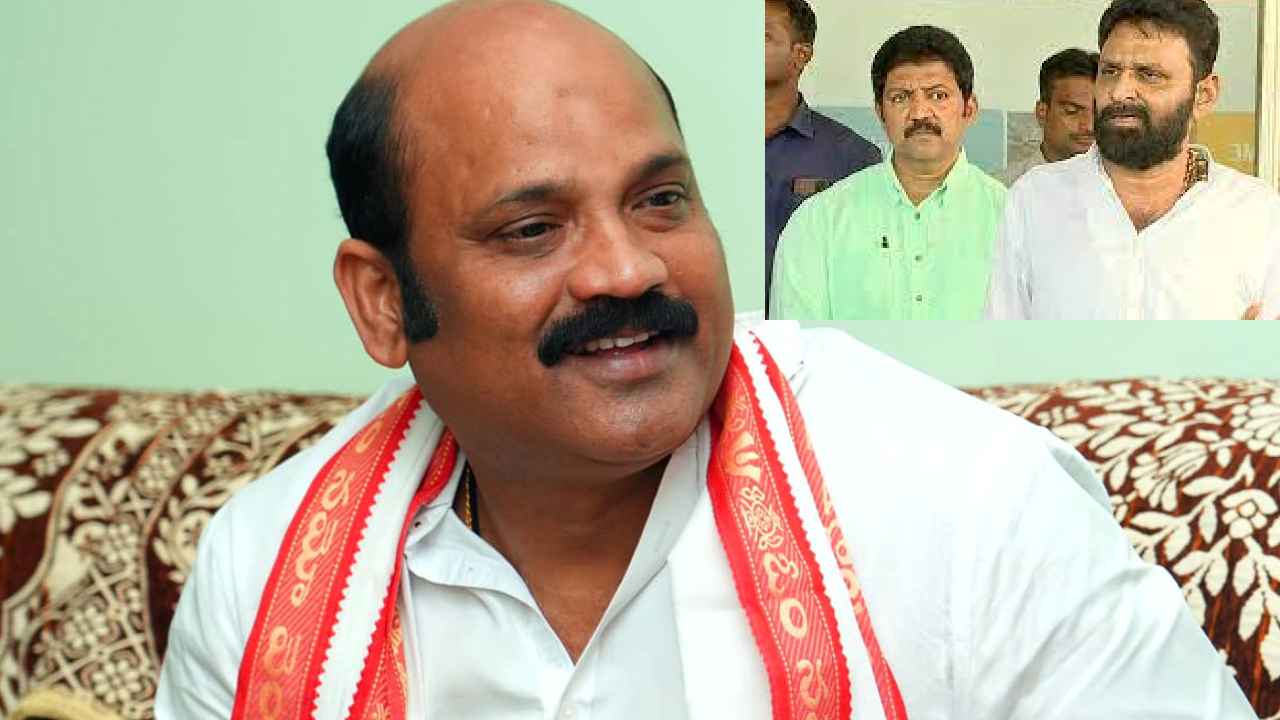 Yarlagadda Venkat Rao : గుడివాడలో నందమూరి హరికృష్ణను ఓడించింది కొడాలి నానీనే- యార్లగడ్డ వెంకట్రావు Yarlagadda Venkat Rao : గుడివాడలో నందమూరి హరికృష్ణను ఓడించింది కొడాలి నానీనే- యార్లగడ్డ వెంకట్రావు