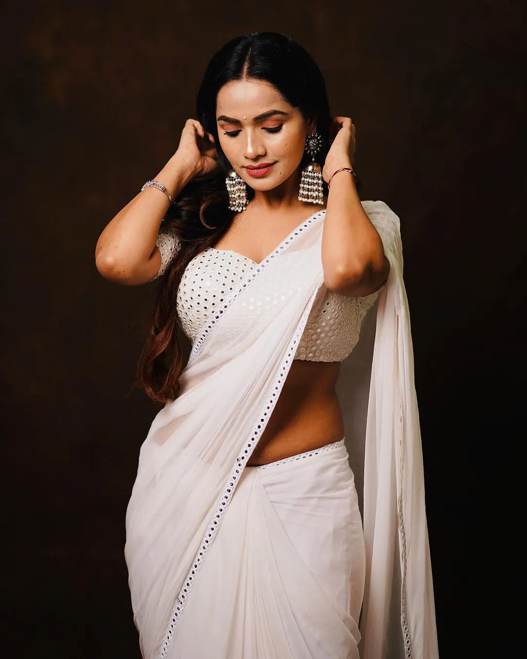 karthika deepam serial actress Shobha Shetty saree photos gone viral
