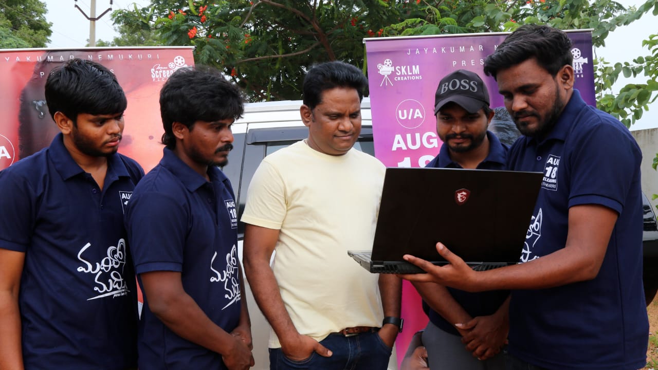 Madhilo Madhi Movie Teaser Released Launched by Comedian Thagubothu Ramesh 