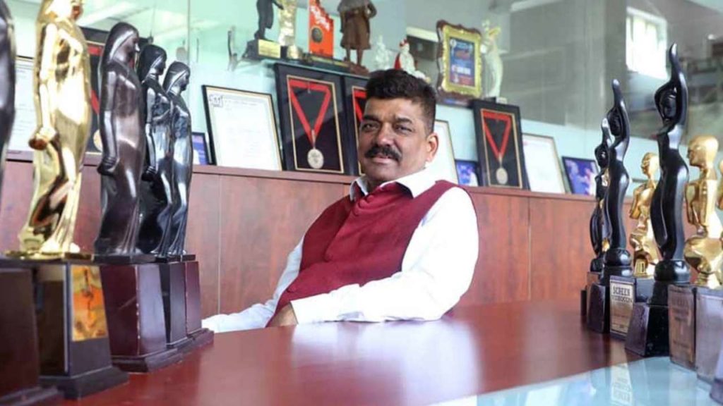 Bollywood star art director Nitin Chandrakant Desai passed away shock in Bollywood