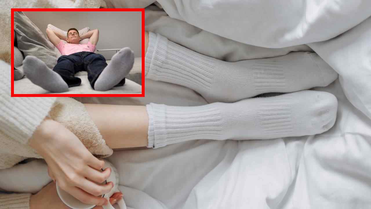 Wearing Socks : రాత్రి సమయంలో సాక్స్ ధరించి నిద్రపోయే అలవాటుందా ? అయితే ఇన్ఫెక్షన్స్ ముప్పు తప్పదంటున్న నిపుణులు Wearing Socks : రాత్రి సమయంలో సాక్స్ ధరించి నిద్రపోయే అలవాటుందా ? అయితే ఇన్ఫెక్షన్స్ ముప్పు తప్పదంటున్న నిపుణులు