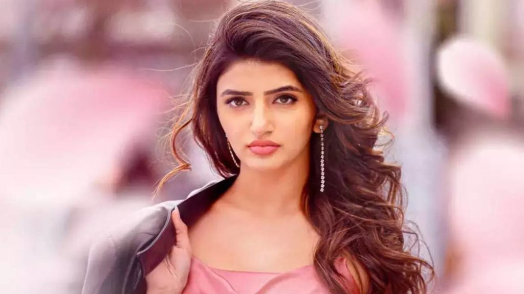 Sreeleela tension about her career she thinks it change like krithi shetty career