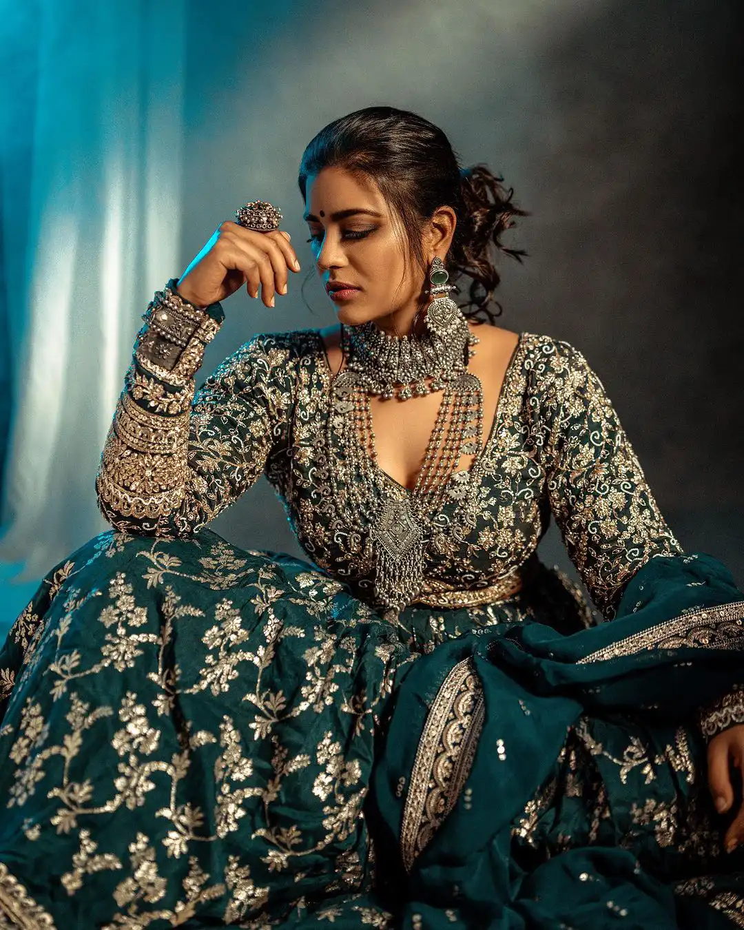 Aishwarya Rajesh Traditional Looks with Heavy Ornaments