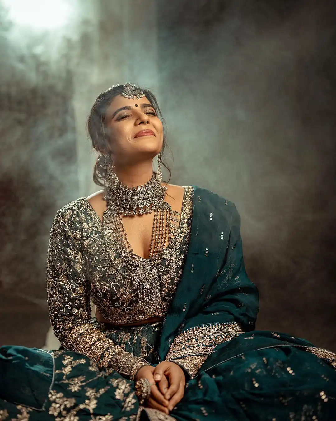 Aishwarya Rajesh Traditional Looks with Heavy Ornaments