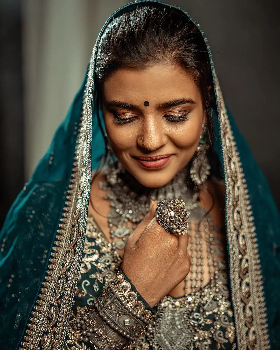 Aishwarya Rajesh Traditional Looks with Heavy Ornaments