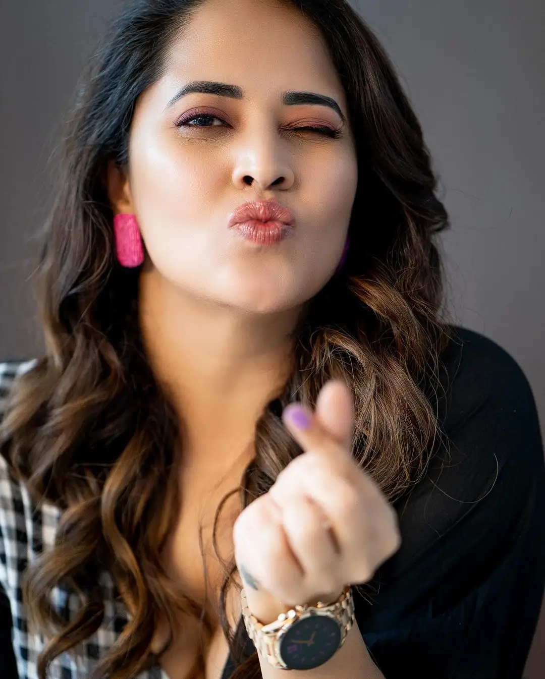 Anasuya Bharadwaj shares her latest photos in her instagram