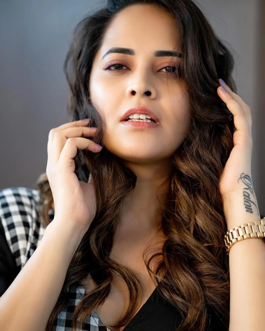 Anasuya Bharadwaj shares her latest photos in her instagram