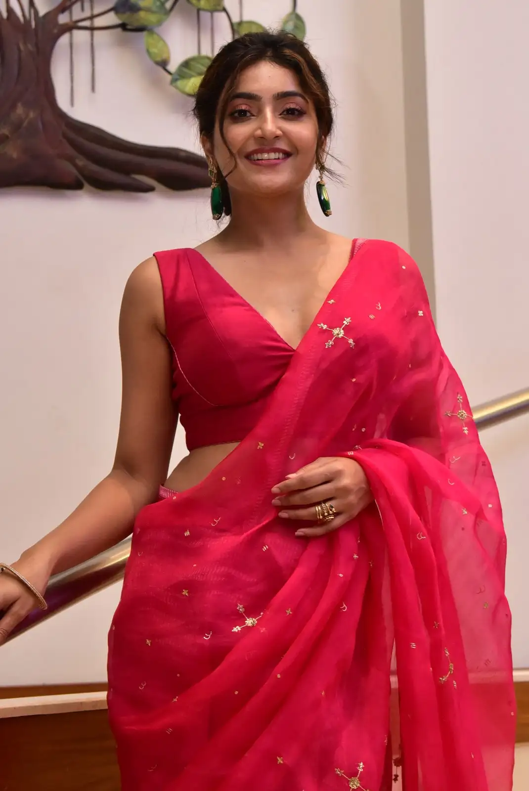 Avantika Mishra Shines in Saree at Athidhi Series Pre Release Event