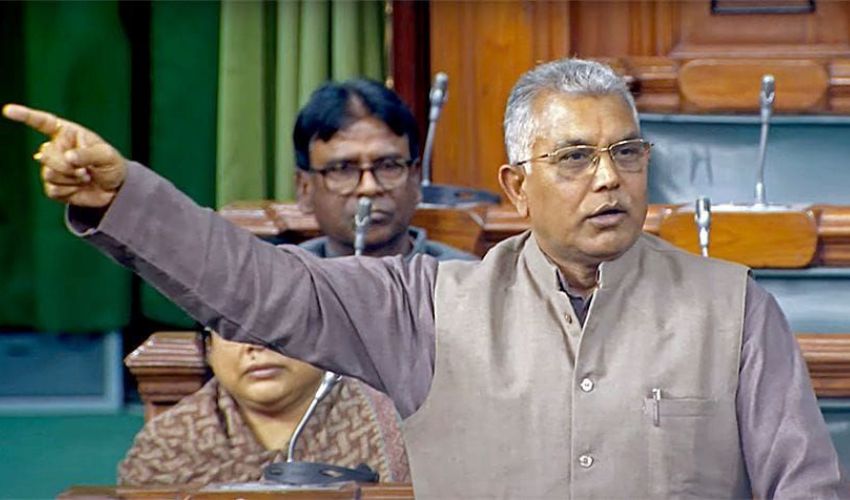 BJP MP Dilip Ghosh: ఇండియా పేరు మార్పు ఇష్టపడనివాళ్లు దేశం వదిలి వెళ్లిపోవచ్చు : బీజేపీ ఎంపీ దిలీప్ ఘోష్ BJP MP Dilip Ghosh: ఇండియా పేరు మార్పు ఇష్టపడనివాళ్లు దేశం వదిలి వెళ్లిపోవచ్చు : బీజేపీ ఎంపీ దిలీప్ ఘోష్