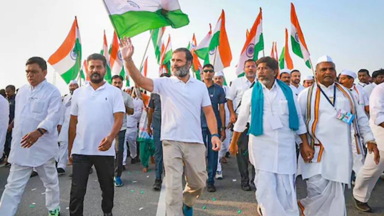 Bharat Jodo Yatra: భారత్ జోడో యాత్ర తొలి వార్షికోత్సవం.. దేశవ్యాప్తంగా ఘనంగా నిర్వహించేందుకు కాంగ్రెస్ ఏర్పాట్లు Bharat Jodo Yatra: భారత్ జోడో యాత్ర తొలి వార్షికోత్సవం.. దేశవ్యాప్తంగా ఘనంగా నిర్వహించేందుకు కాంగ్రెస్ ఏర్పాట్లు