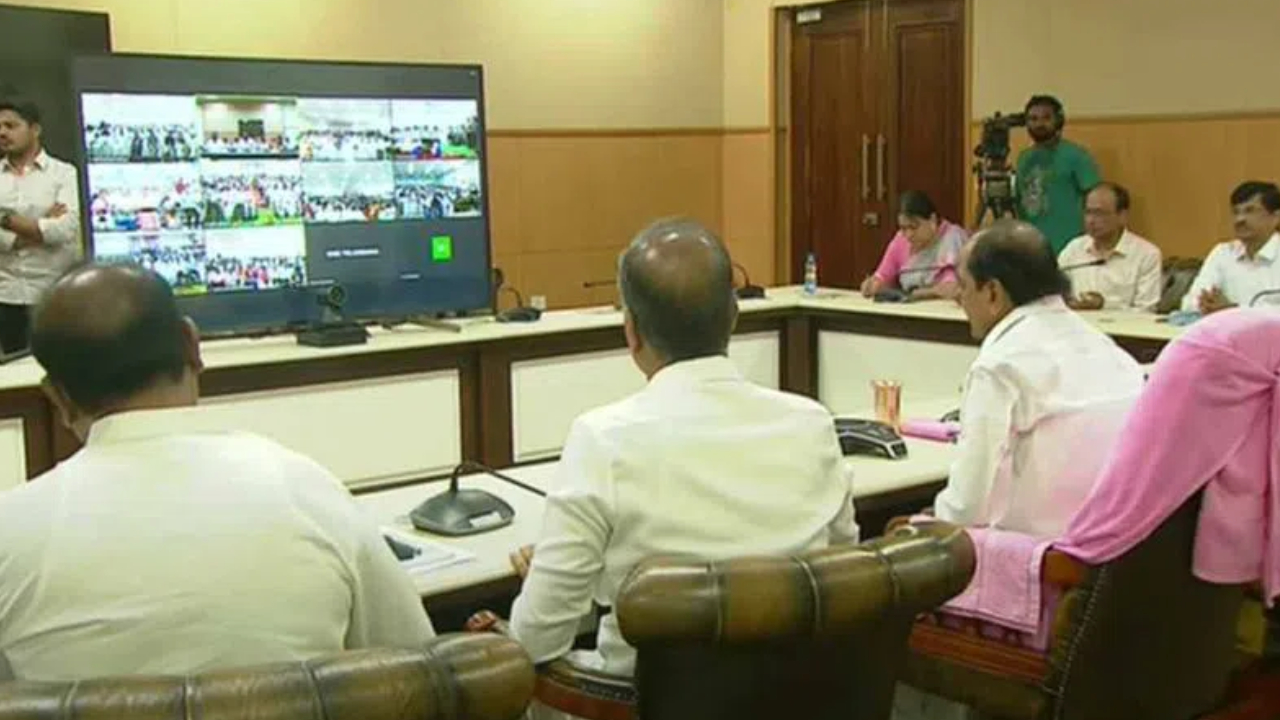 CM KCR: సువర్ణాక్షరాలతో లిఖించదగ్గ ఘట్టం ఇది.. ఒకేసారి తొమ్మిది మెడికల్ కళాశాలలు ప్రారంభించిన సీఎం కేసీఆర్ CM KCR: సువర్ణాక్షరాలతో లిఖించదగ్గ ఘట్టం ఇది.. ఒకేసారి తొమ్మిది మెడికల్ కళాశాలలు ప్రారంభించిన సీఎం కేసీఆర్