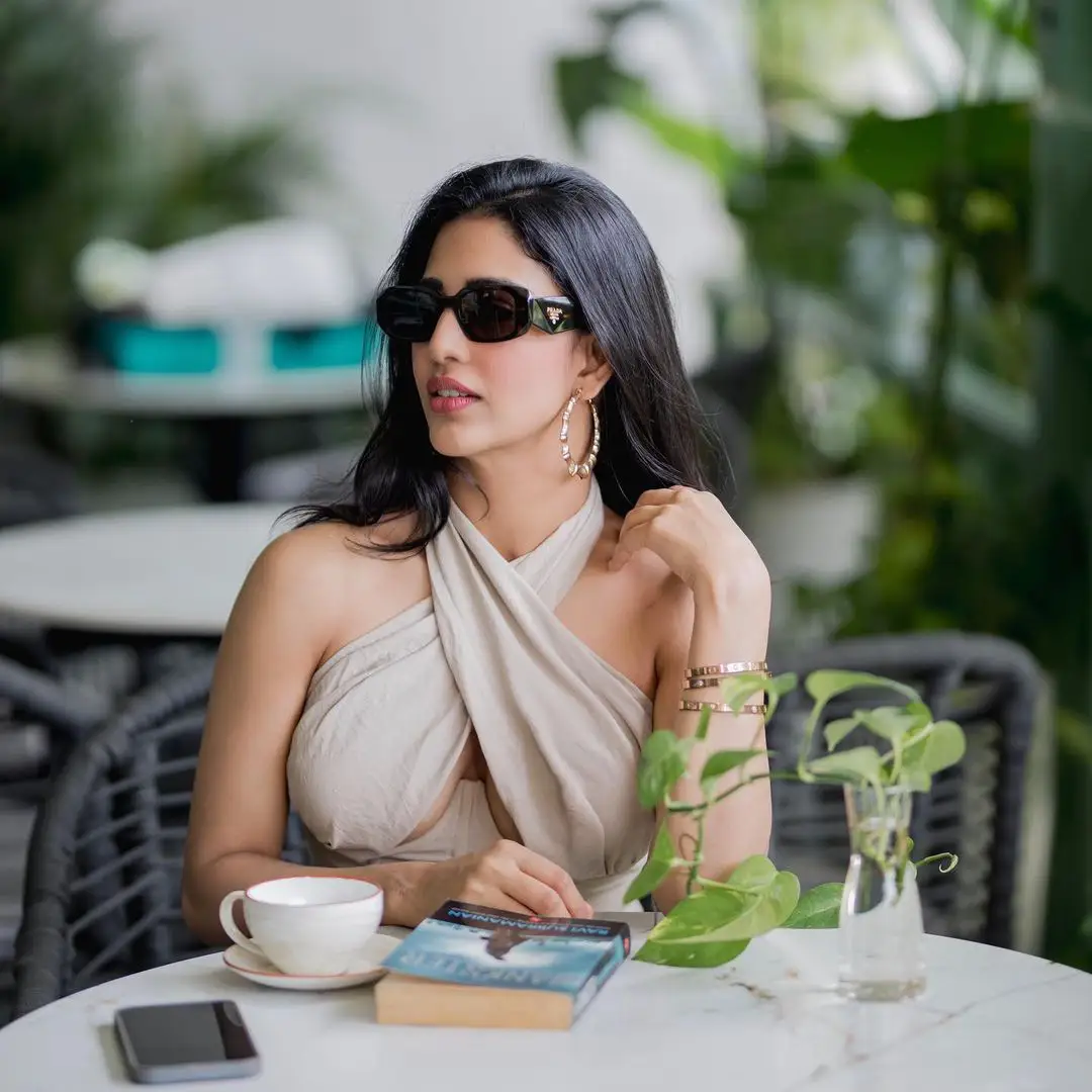Daksha Nagarkar Stylish Photos