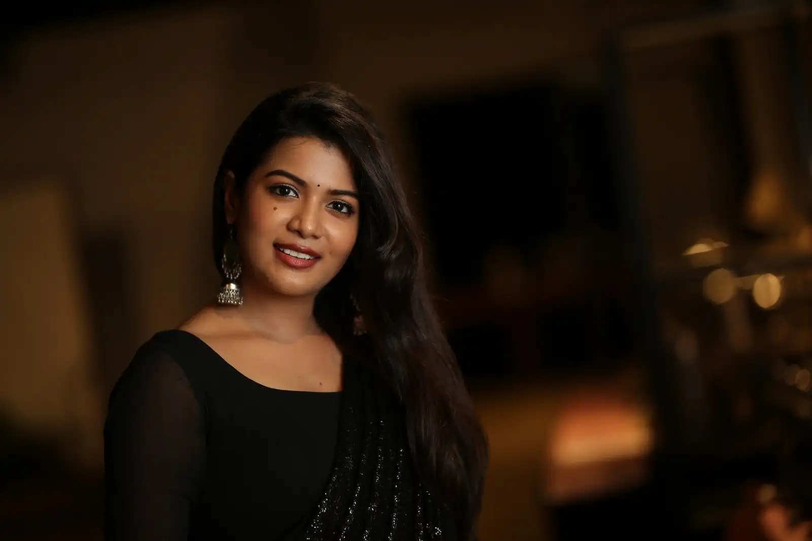 Goldie Nissy Shines in Black Saree at Changure Bangaru Raja Pre Release event
