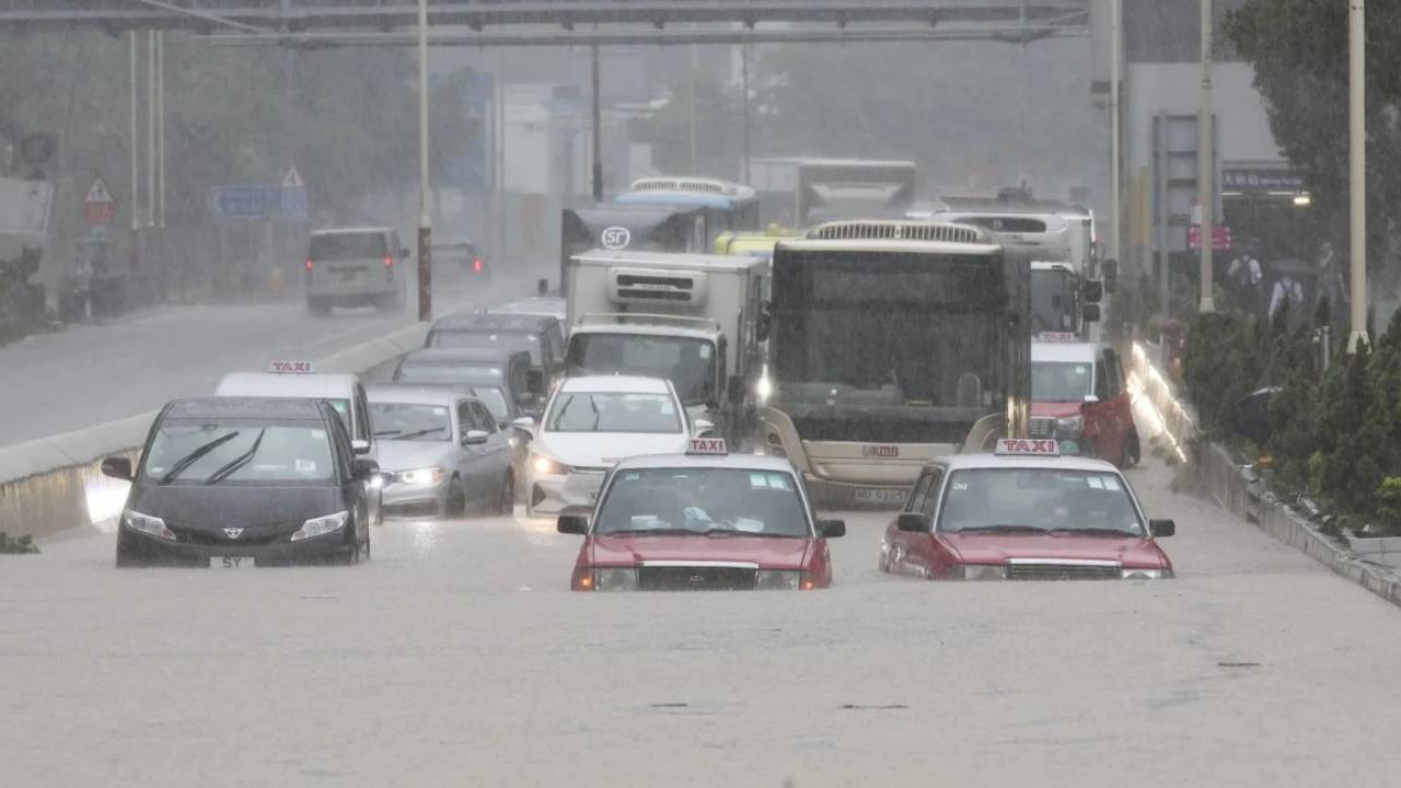 Heavy rain in Hong Kong