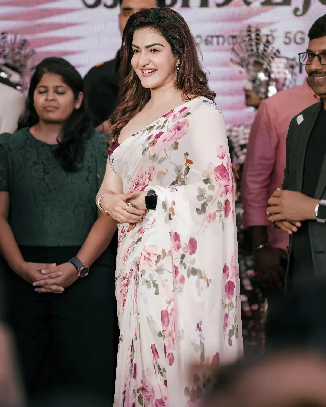 Honey Rose Cute Looks in Saree
