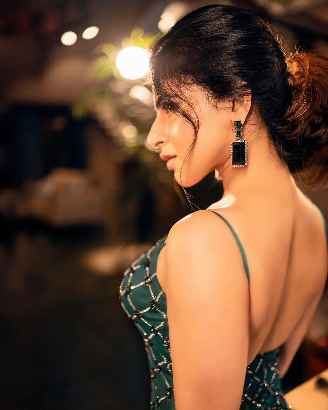 Iswarya Menon Stunning Photo shoot with Sizzling Looks
