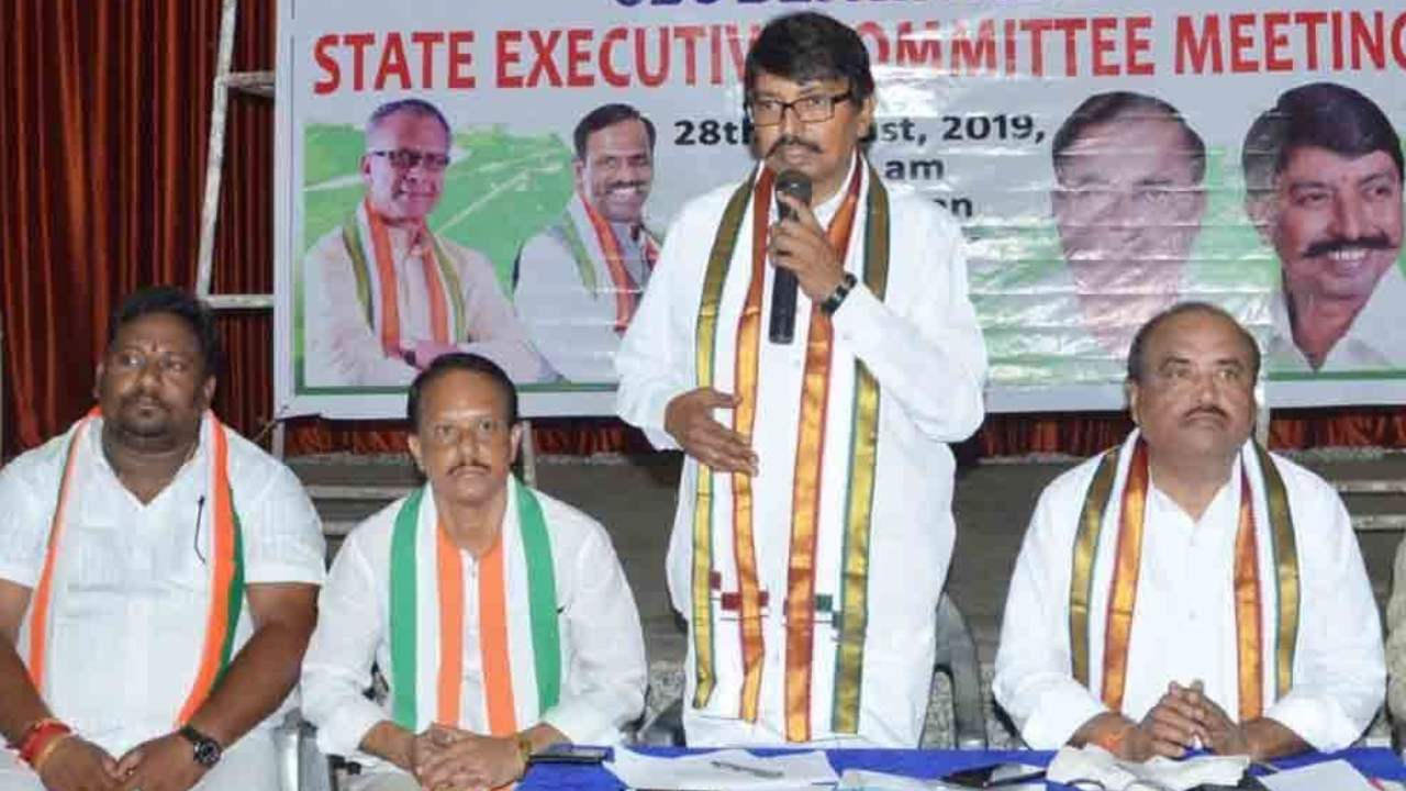 Katti Venkata Swamy : టికెట్ల కేటాయింపులో బీసీలకు అన్యాయం : కత్తి వెంకట స్వామి Katti Venkata Swamy : టికెట్ల కేటాయింపులో బీసీలకు అన్యాయం : కత్తి వెంకట స్వామి