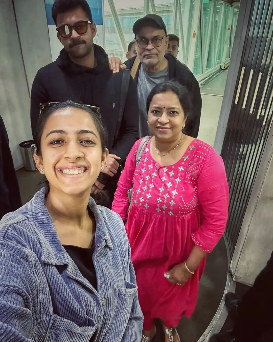 Nagababu Enjoying Vacation with Wife and Varun Tej Niharika