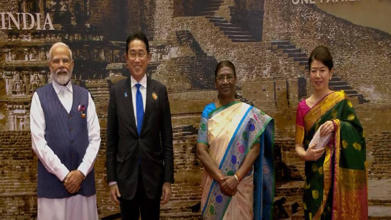 G20 Summit 2023: జీ20 దేశాల అధినేతలకు రాష్ట్రపతి ద్రౌపది ముర్ము విందు G20 Summit 2023: జీ20 దేశాల అధినేతలకు రాష్ట్రపతి ద్రౌపది ముర్ము విందు