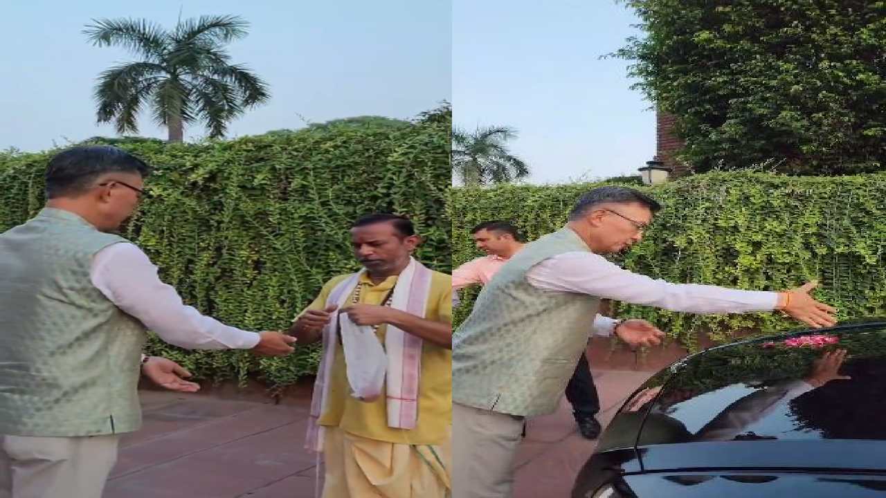 Korean Embassy India : కొత్తకారుకి భారతీయ సంప్రదాయ పూజలు.. దక్షిణ కొరియా అంబాసిడర్పై నెటిజన్లు ప్రశంసలు Korean Embassy India : కొత్తకారుకి భారతీయ సంప్రదాయ పూజలు.. దక్షిణ కొరియా అంబాసిడర్పై నెటిజన్లు ప్రశంసలు