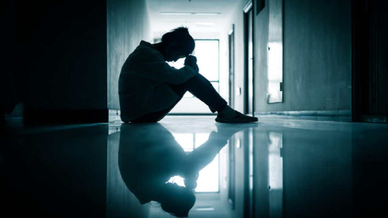 Teen Depression : టీనేజర్లలో డిప్రెషన్.. కాస్త కనిపెట్టుకుని ఉండండి Teen Depression : టీనేజర్లలో డిప్రెషన్.. కాస్త కనిపెట్టుకుని ఉండండి