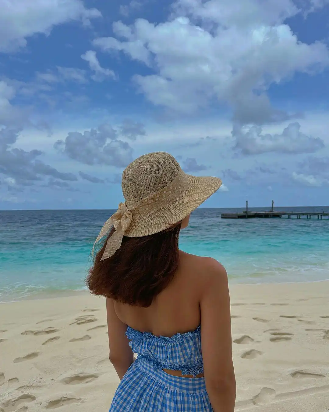 Ruhani Sharma Enjoying in Beaches at Bali