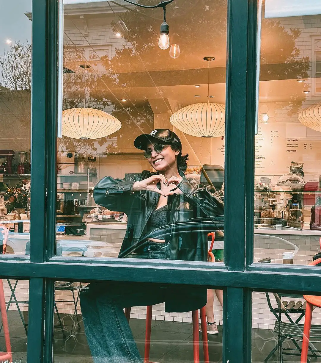Samantha Enjoying in America
