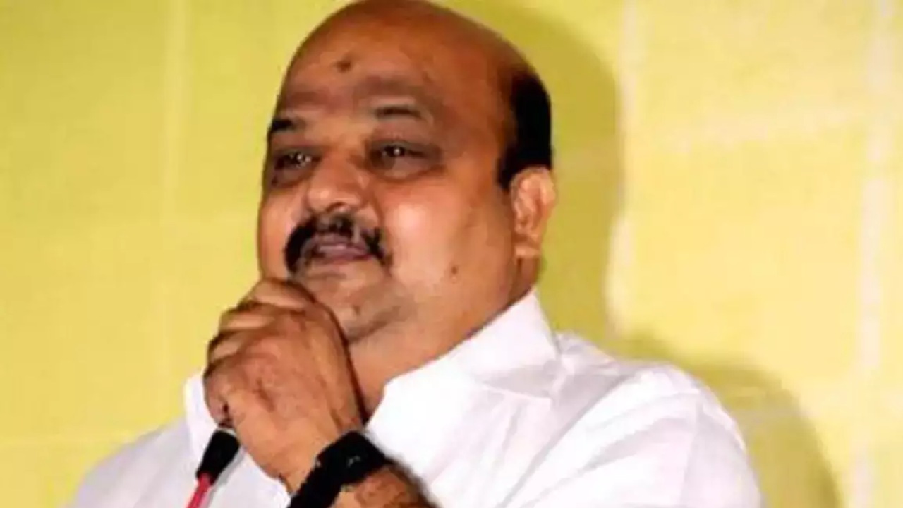 Maganti Babu : టీడీపీ నేత మాగంటి బాబుపై కేసు నమోదు Maganti Babu : టీడీపీ నేత మాగంటి బాబుపై కేసు నమోదు