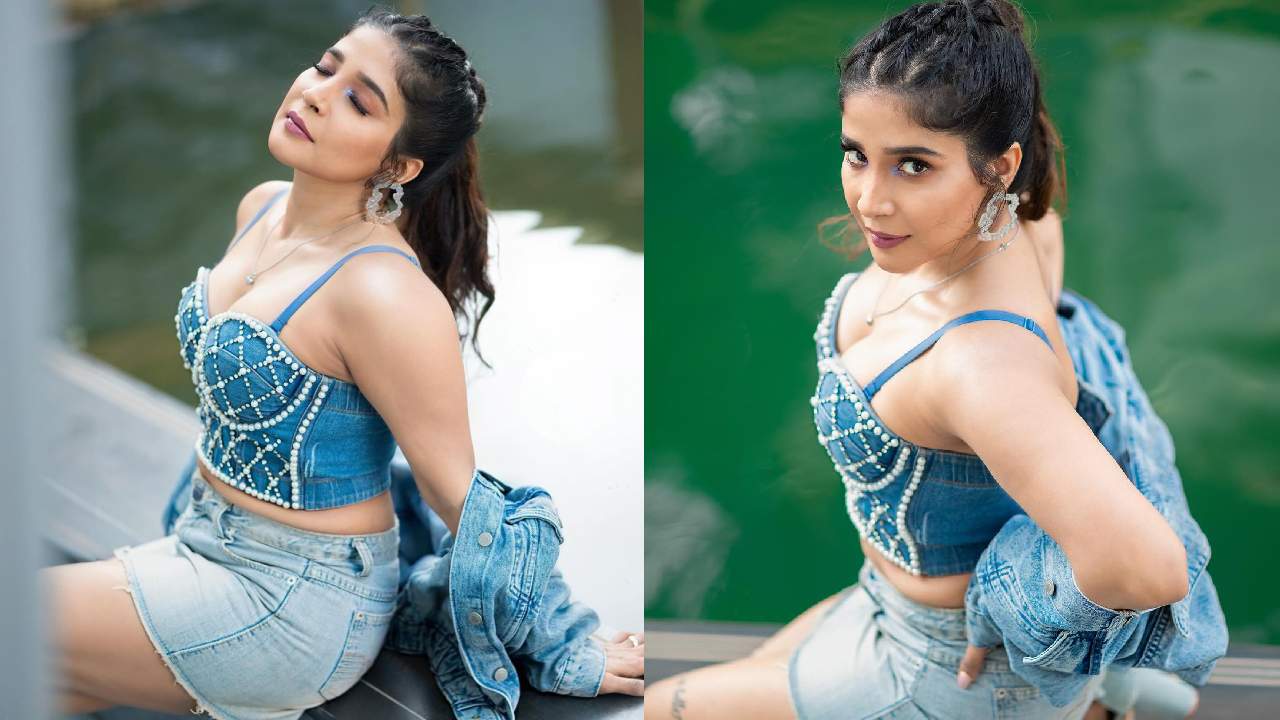 Sakshi Agarwal : బుల్లి డ్రెస్‌లో సాక్షి సోయగాలు ఆరబోత..