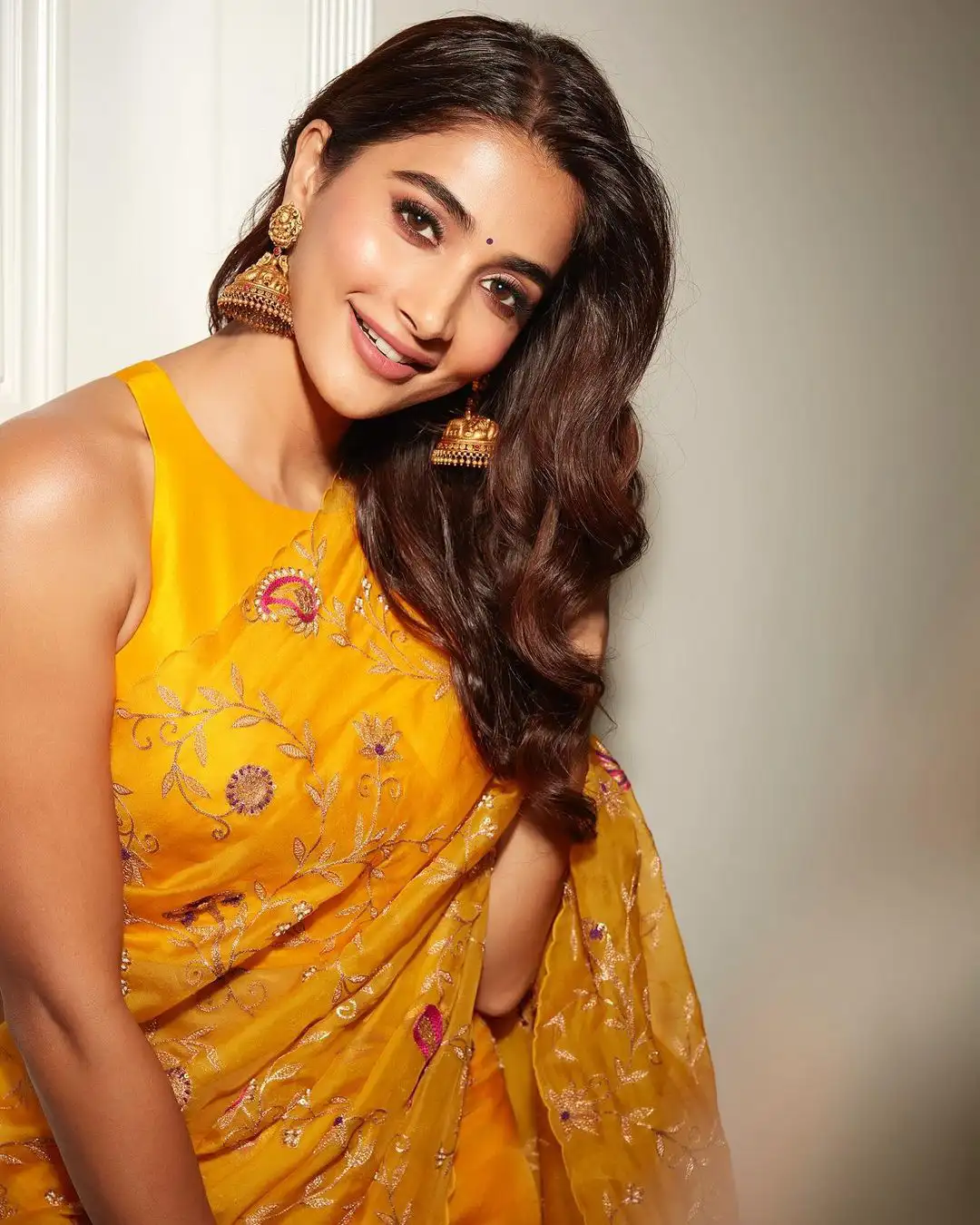 Tollywood Actress Pooja Hegde shares her latest saree photos