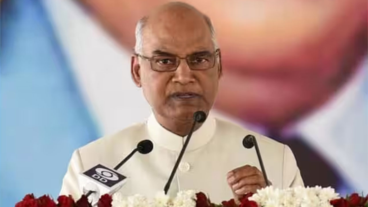 One Nation One Election: జమిలి ఎన్నికలపై కీలక ప్రకటన చేసిన మాజీ రాష్ట్రపతి రాంనాథ్ కోవింద్ One Nation One Election: జమిలి ఎన్నికలపై కీలక ప్రకటన చేసిన మాజీ రాష్ట్రపతి రాంనాథ్ కోవింద్