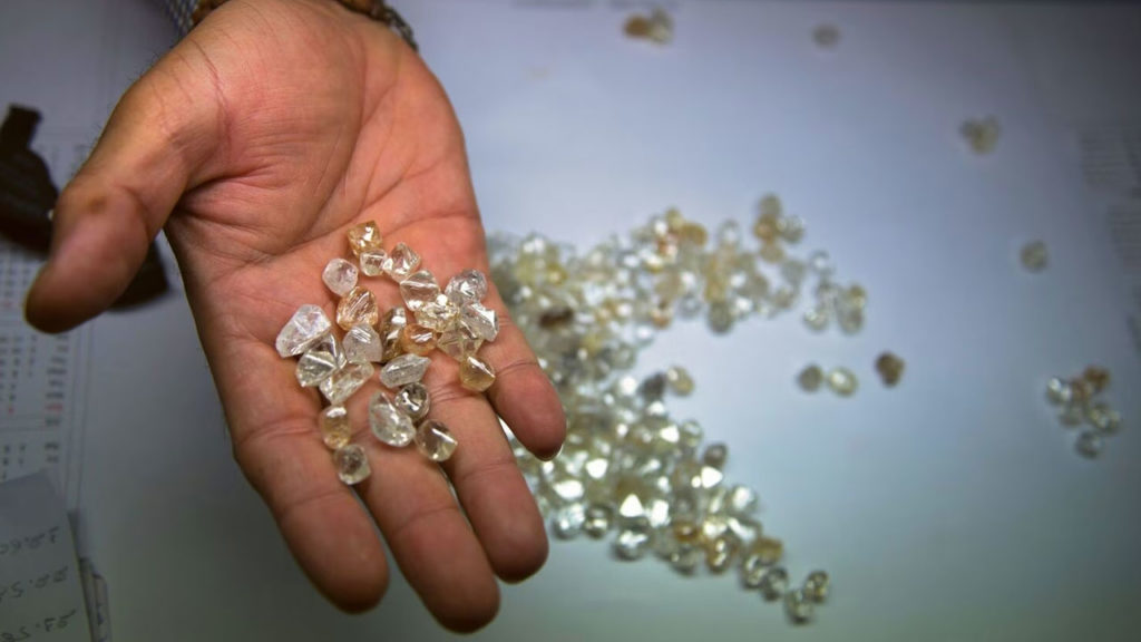 Viral Video People search for lost diamonds in the streets of Surat