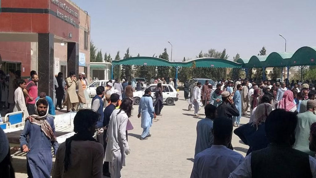 Suicide blast in balochistan in Pakistan kills morethan 52 and hundred above injured