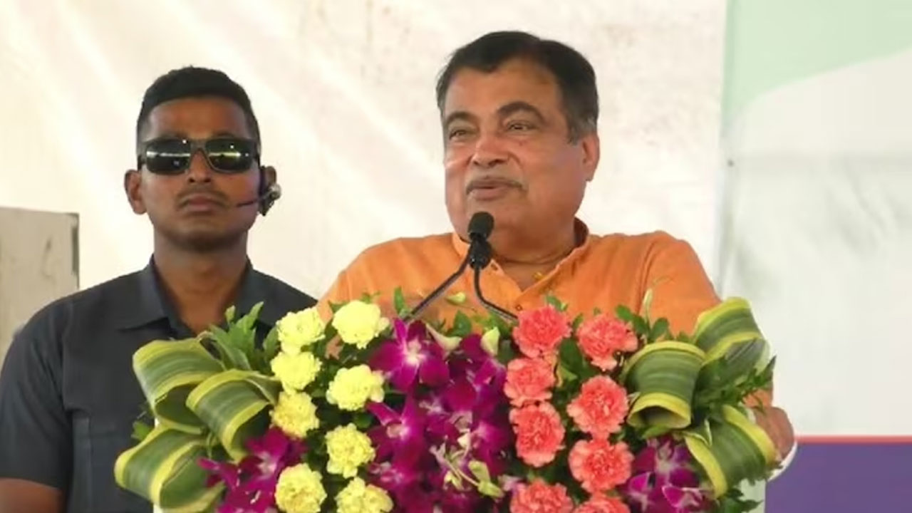 Nitin Gadkari: బ్యానర్లు వేయను, చాయ్ కూడా ఇవ్వను.. వచ్చే ఎన్నికల ప్రచారంపై కేంద్ర మంత్రి గడ్కరీ సంచలన నిర్ణయం Nitin Gadkari: బ్యానర్లు వేయను, చాయ్ కూడా ఇవ్వను.. వచ్చే ఎన్నికల ప్రచారంపై కేంద్ర మంత్రి గడ్కరీ సంచలన నిర్ణయం