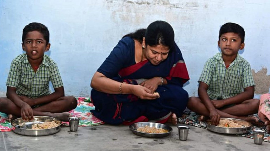 Parents refuse to allow schoolchildren to eat meals prepared by Dalit woman then DMK MP Kanimozhi intervenes