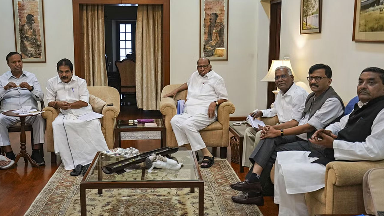 INDIA bloc: ఇండియా కూటమి భారీ నిర్ణయం.. భోపాల్ నుంచి పోరు ప్రారంభం INDIA bloc: ఇండియా కూటమి భారీ నిర్ణయం.. భోపాల్ నుంచి పోరు ప్రారంభం