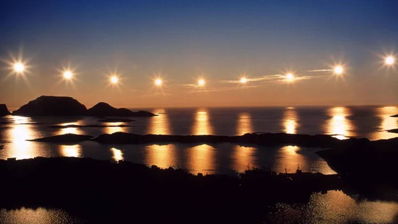Sun Rise in Night: ఆ ఒక్క దేశంలో రాత్రిపూట సూర్యుడు ఉదయిస్తాడు.. కారణమేంటి? ఇంతకీ ఆ దేశం పేరేంటో తెలుసా? Sun Rise in Night: ఆ ఒక్క దేశంలో రాత్రిపూట సూర్యుడు ఉదయిస్తాడు.. కారణమేంటి? ఇంతకీ ఆ దేశం పేరేంటో తెలుసా?