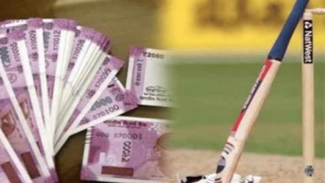 Cricket Betting : విశాఖలో భారీ క్రికెట్ దందా.. రూ.350 కోట్ల బెట్టింగ్ Cricket Betting : విశాఖలో భారీ క్రికెట్ దందా.. రూ.350 కోట్ల బెట్టింగ్