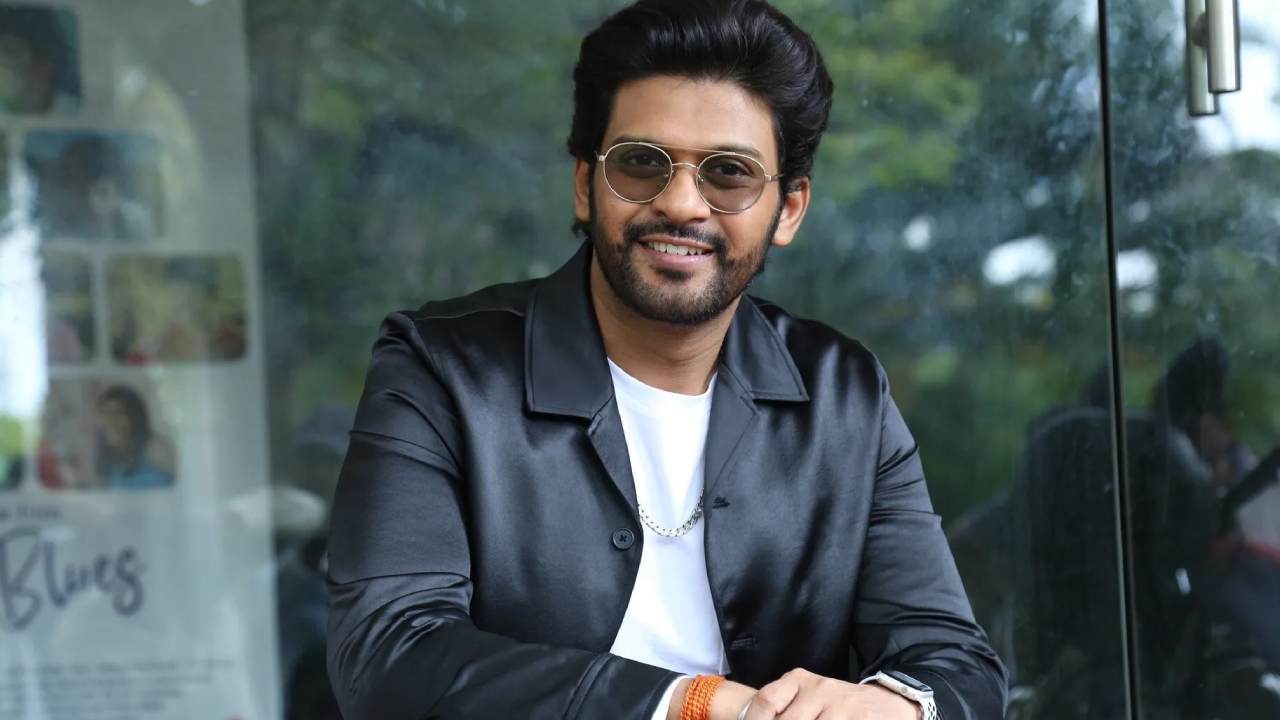Naveen Polishetty : టాలీవుడ్లో కపిల్ శర్మ లాంటి షో ప్లాన్.. హ్యాట్రిక్ తర్వాత నవీన్ నెక్స్ట్ సినిమాలు ఇవే.. Naveen Polishetty : టాలీవుడ్లో కపిల్ శర్మ లాంటి షో ప్లాన్.. హ్యాట్రిక్ తర్వాత నవీన్ నెక్స్ట్ సినిమాలు ఇవే..