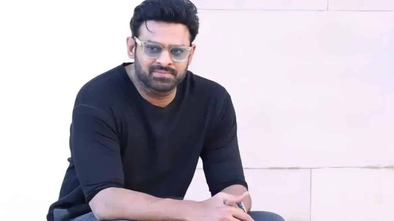 Prabhas Movies : ప్రభాస్ ప్రతి సినిమా వాయిదానే.. బాహుబలి నుంచి ఇదే తీరు.. Prabhas Movies : ప్రభాస్ ప్రతి సినిమా వాయిదానే.. బాహుబలి నుంచి ఇదే తీరు..