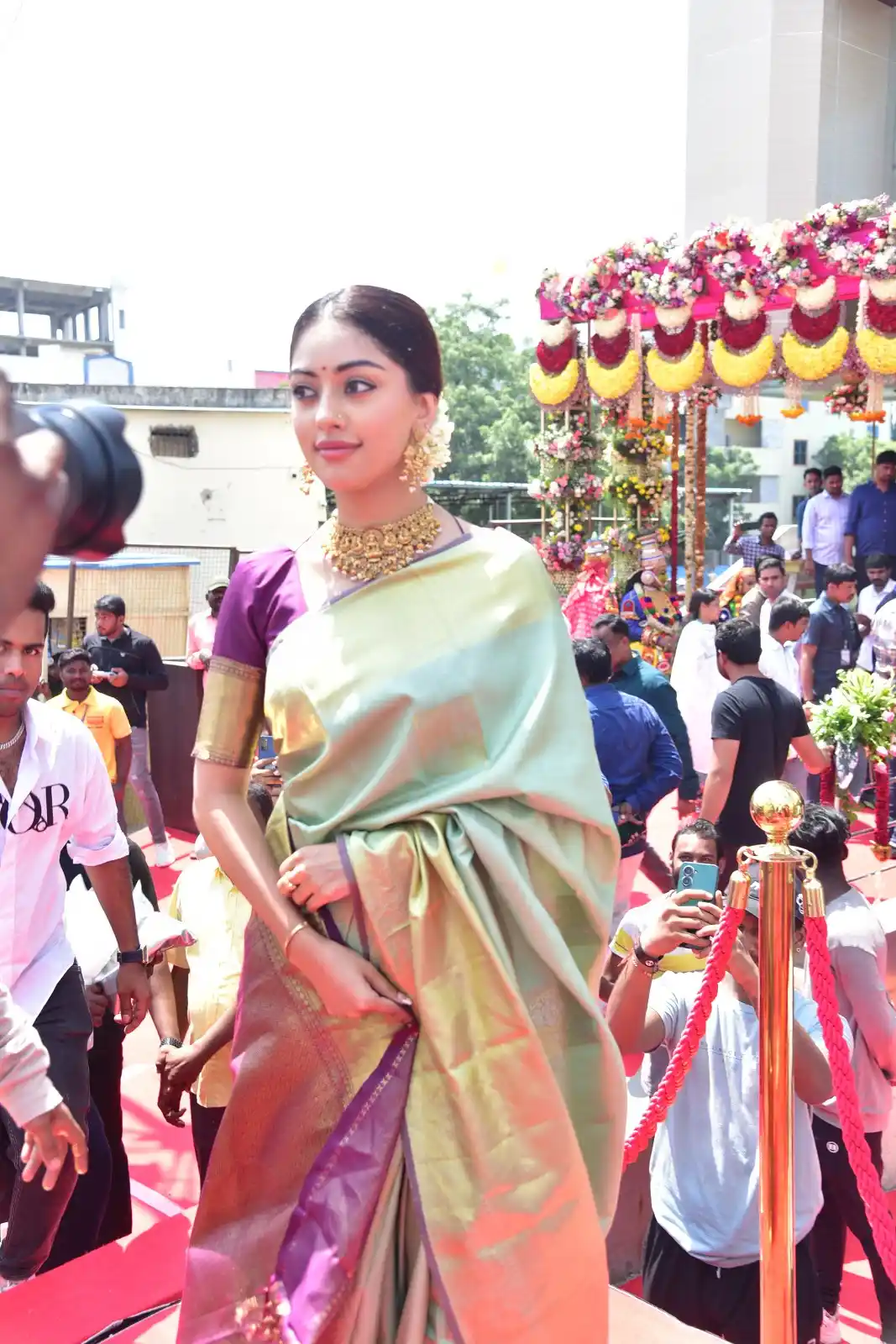 Anu Emmanuel Stills at Shop Opening