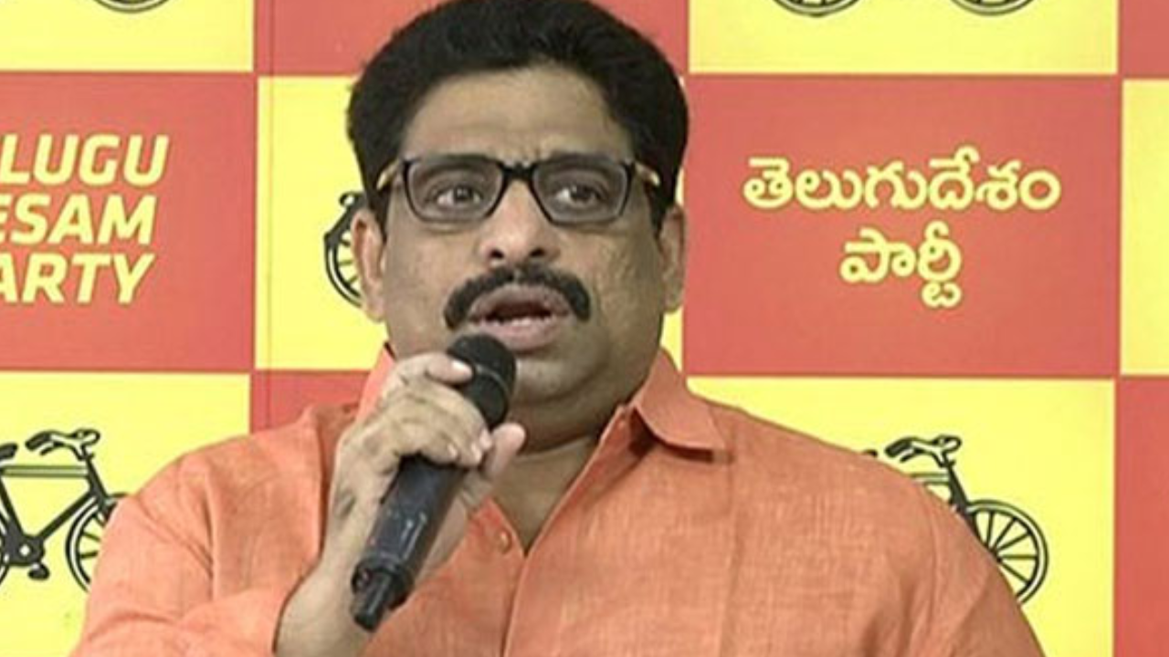 జోగి రమేశ్ లాంటి నేతలను పార్టీలో చేర్చుకోకూడదు: టీడీపీ నేత బుద్ధా వెంకన్న సంచలన కామెంట్స్ జోగి రమేశ్ లాంటి నేతలను పార్టీలో చేర్చుకోకూడదు: టీడీపీ నేత బుద్ధా వెంకన్న సంచలన కామెంట్స్