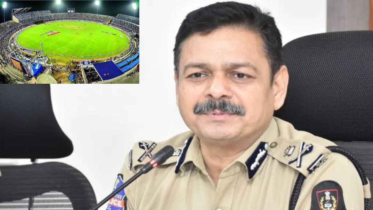 Uppal Stadium : హైదరాబాద్ ఉప్పల్ స్టేడియం.. వరల్డ్ కప్ క్రికెట్ మ్యాచ్ లకు 1200 మందితో భారీ బందోబస్తు, బ్లాక్ టికెట్స్ పై స్పెషల్ ఫోకస్ Uppal Stadium : హైదరాబాద్ ఉప్పల్ స్టేడియం.. వరల్డ్ కప్ క్రికెట్ మ్యాచ్ లకు 1200 మందితో భారీ బందోబస్తు, బ్లాక్ టికెట్స్ పై స్పెషల్ ఫోకస్