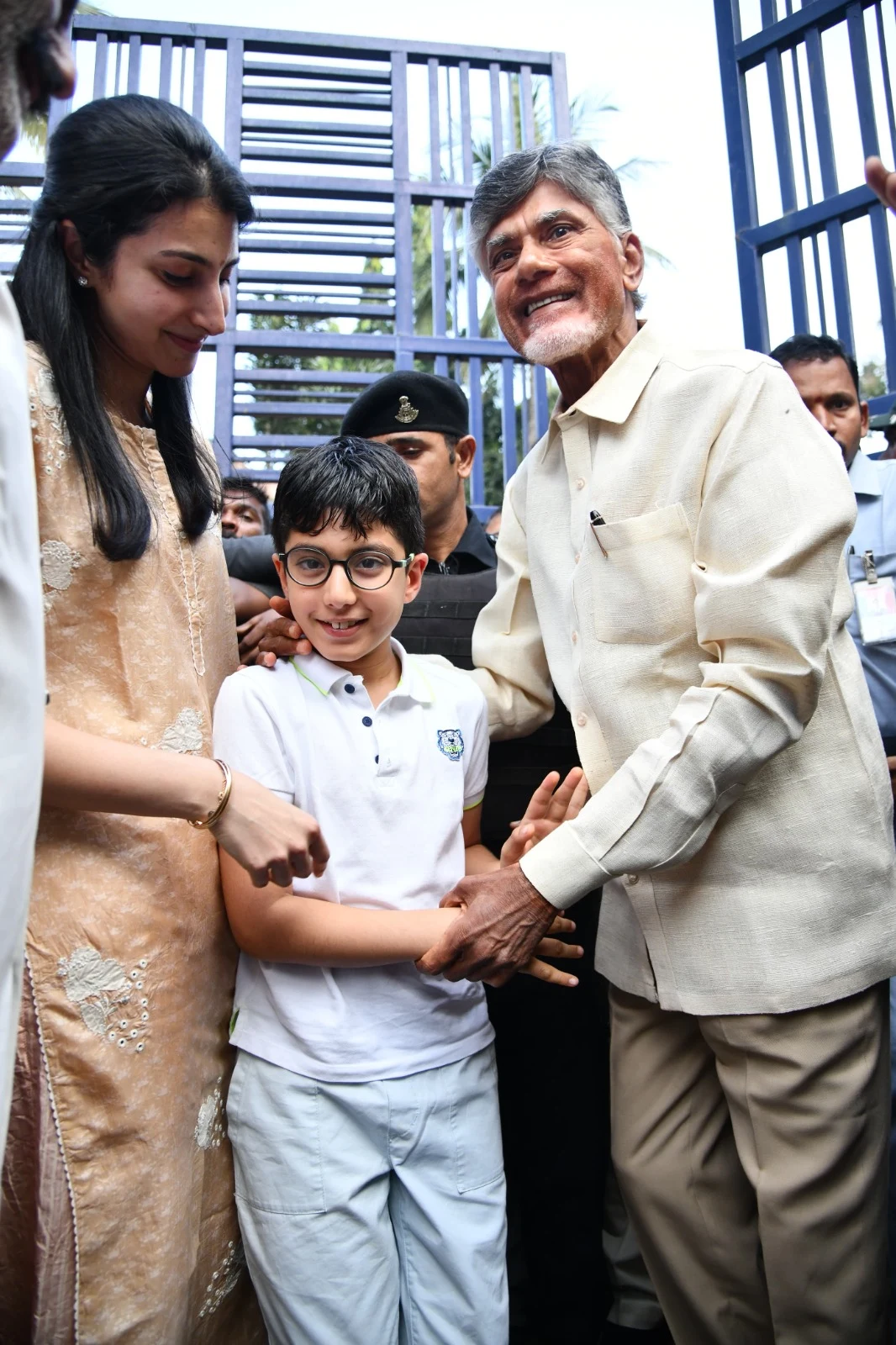 Chandrababu Naidu photos after releasing from Rajahmundry jail