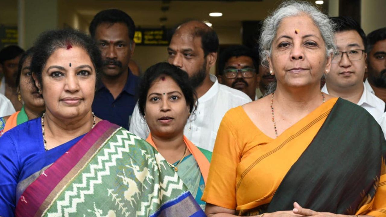Daggubati Purandeswari : ఏపీ ఆర్థిక స్థితి అంచనాకోసం ఫోరెన్సిక్ ఆడిట్ జరిపించాలి Daggubati Purandeswari : ఏపీ ఆర్థిక స్థితి అంచనాకోసం ఫోరెన్సిక్ ఆడిట్ జరిపించాలి
