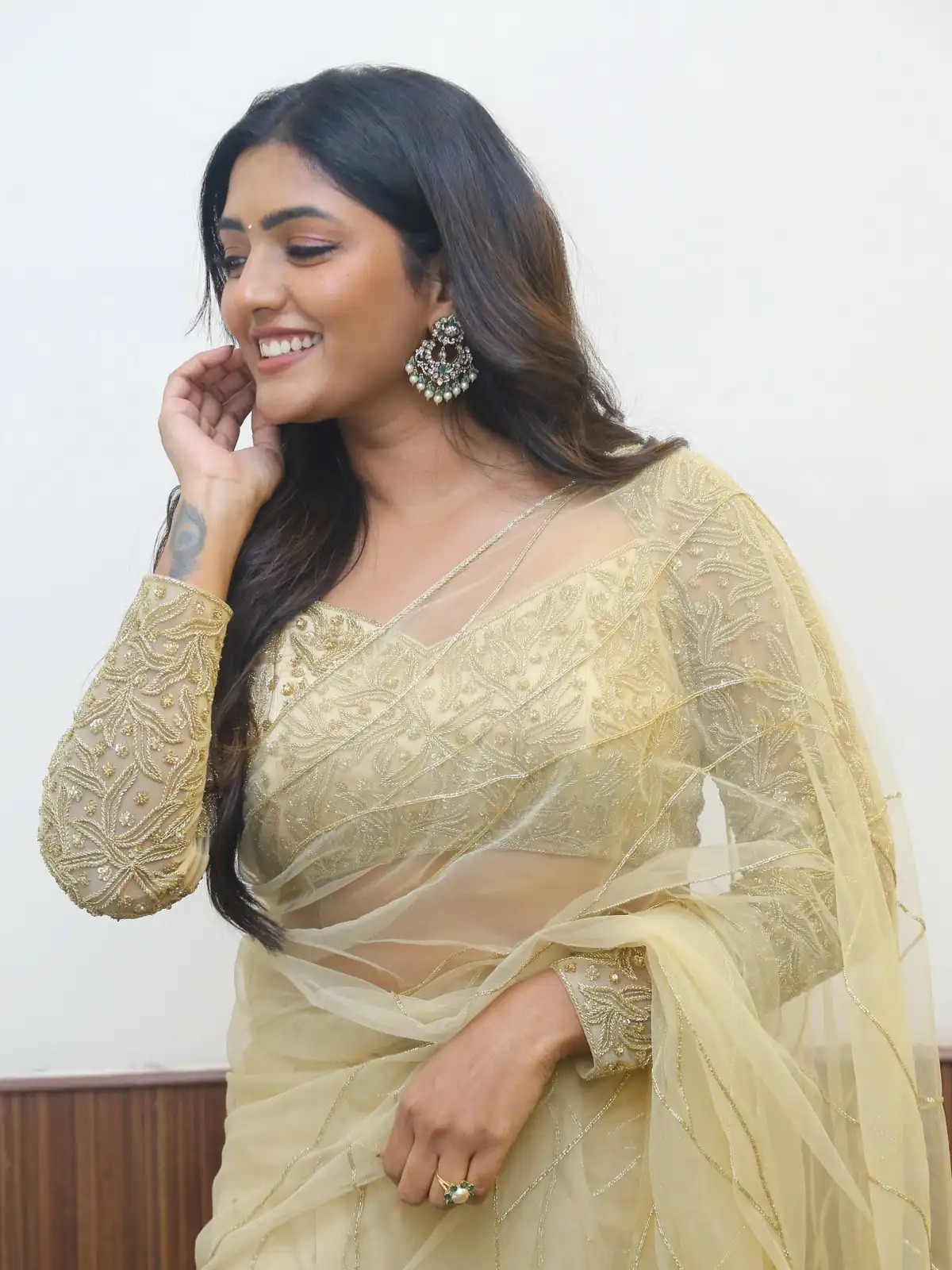 Eesha Rebba Shines in Saree at Maama Mascheendra Movie Pre Release Event