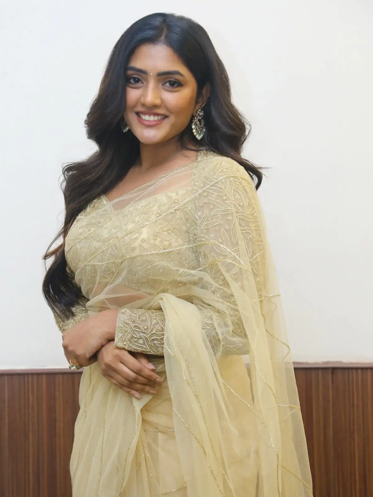 Eesha Rebba Shines in Saree at Maama Mascheendra Movie Pre Release Event