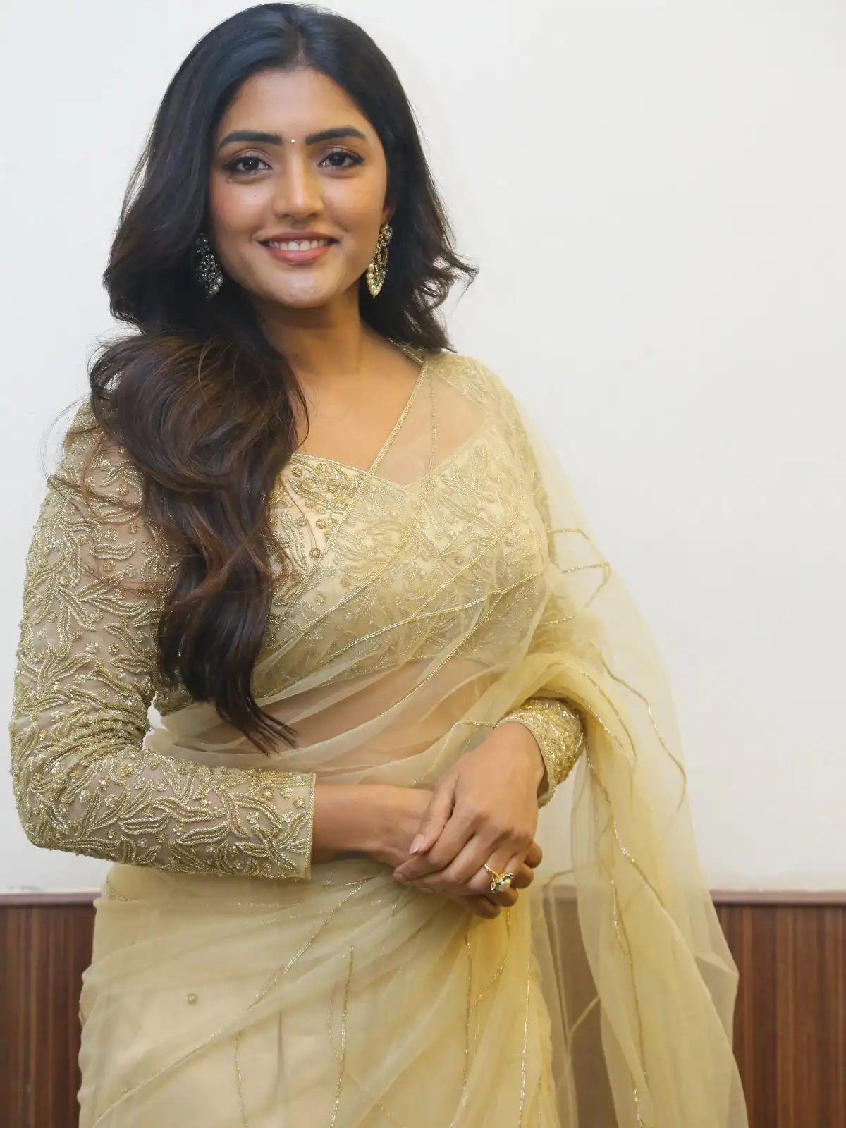 Eesha Rebba Shines in Saree at Maama Mascheendra Movie Pre Release Event