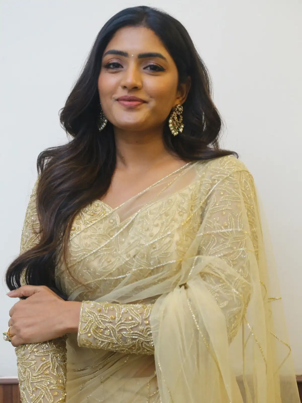 Eesha Rebba Shines in Saree at Maama Mascheendra Movie Pre Release Event